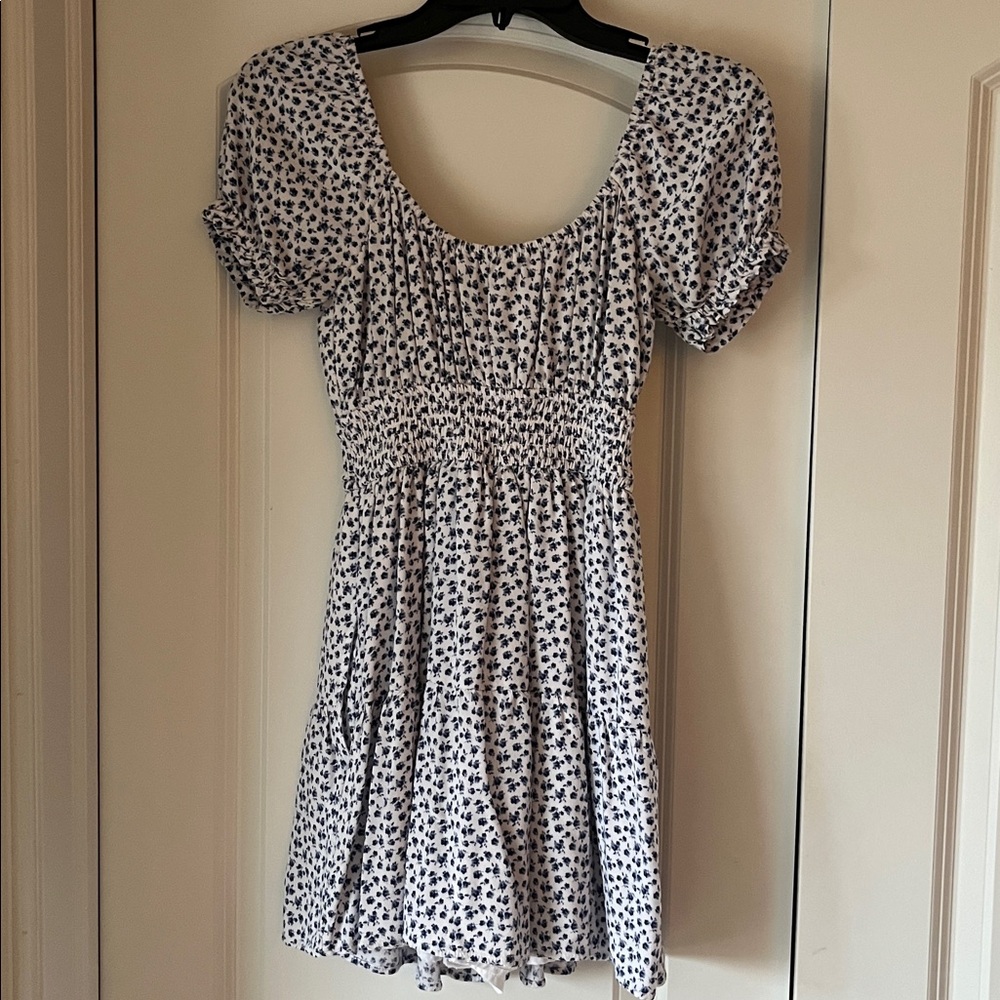 Hollister blue & white dress. Junior size - Picture 5 of 8